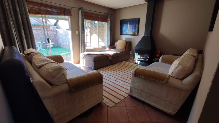 3 Bedroom Property for Sale in Wierdaglen Estate Gauteng