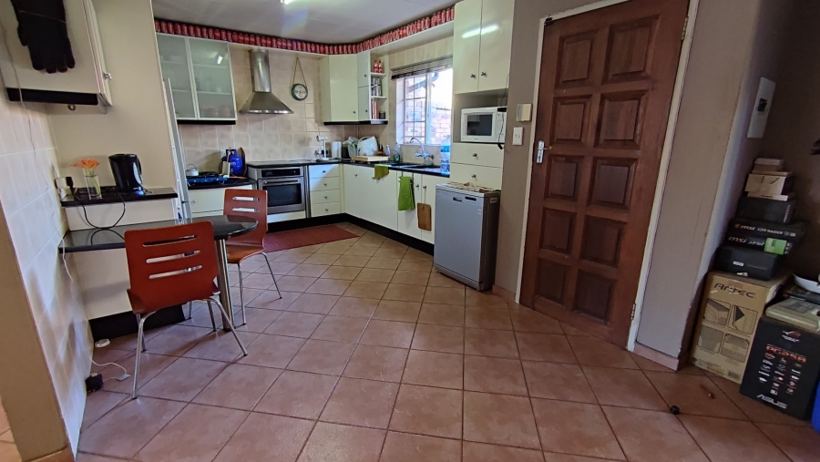 3 Bedroom Property for Sale in Wierdaglen Estate Gauteng