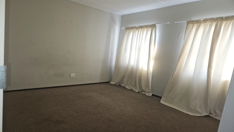 To Let 2 Bedroom Property for Rent in Rynfield A H Gauteng