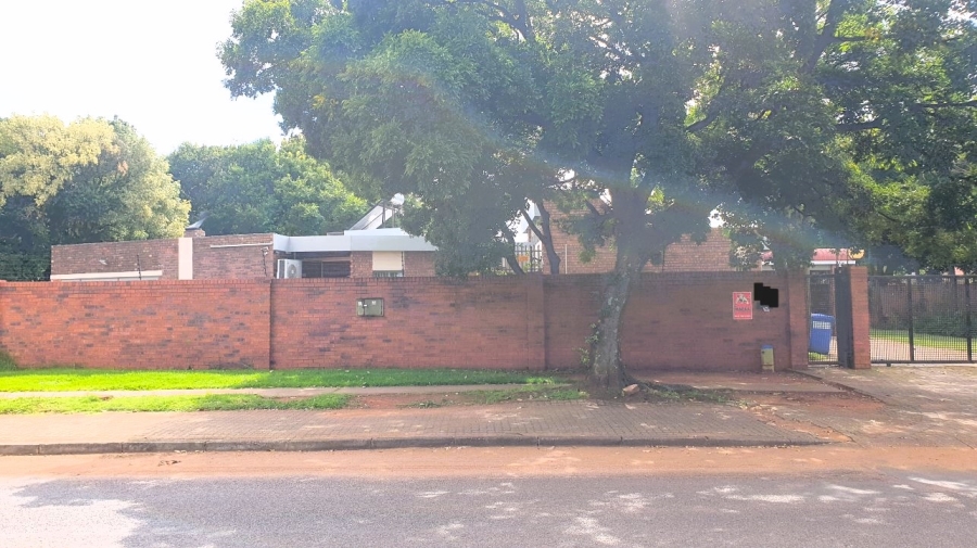 4 Bedroom Property for Sale in Elardus Park Gauteng