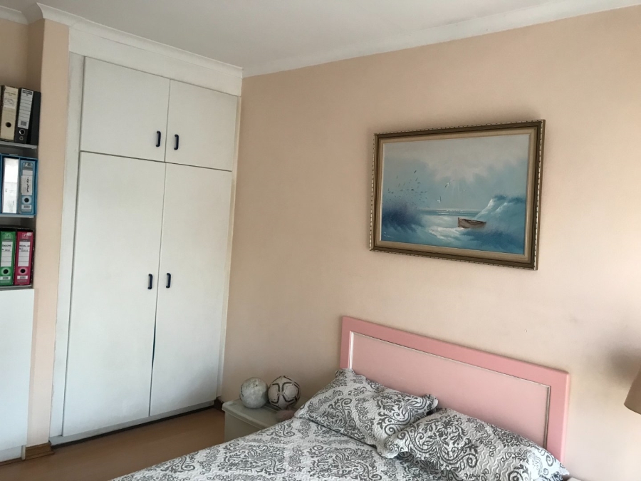 4 Bedroom Property for Sale in Lenasia Ext 9 Gauteng