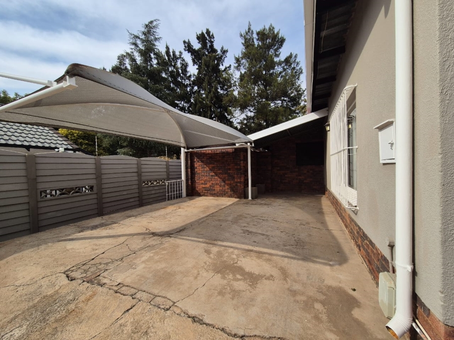 4 Bedroom Property for Sale in Randhart Gauteng