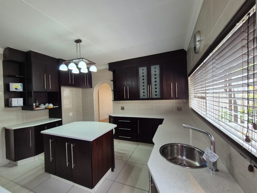 4 Bedroom Property for Sale in Randhart Gauteng