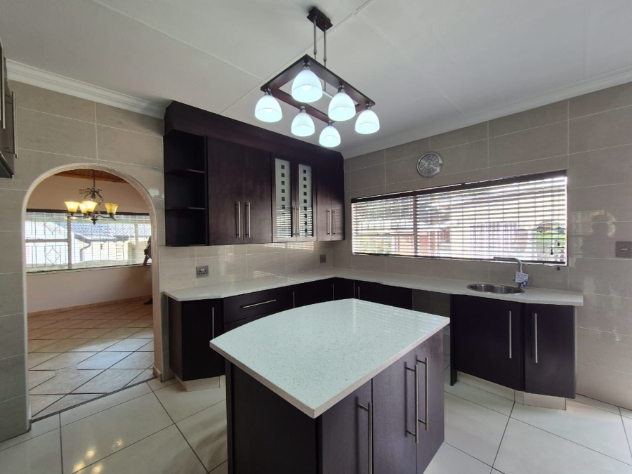 4 Bedroom Property for Sale in Randhart Gauteng