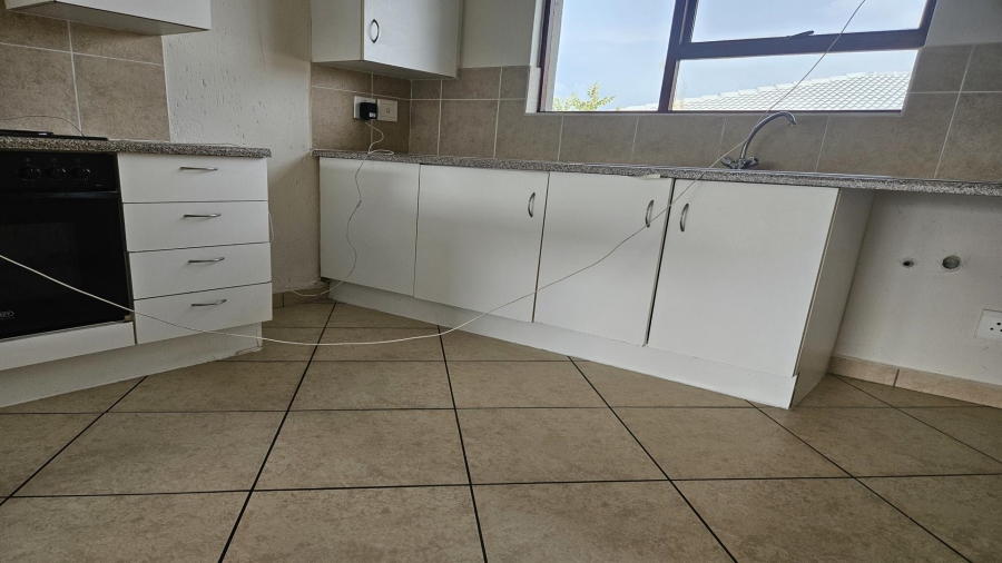 2 Bedroom Property for Sale in Eveleigh Gauteng