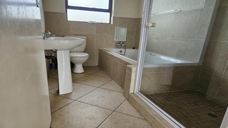 2 Bedroom Property for Sale in Eveleigh Gauteng