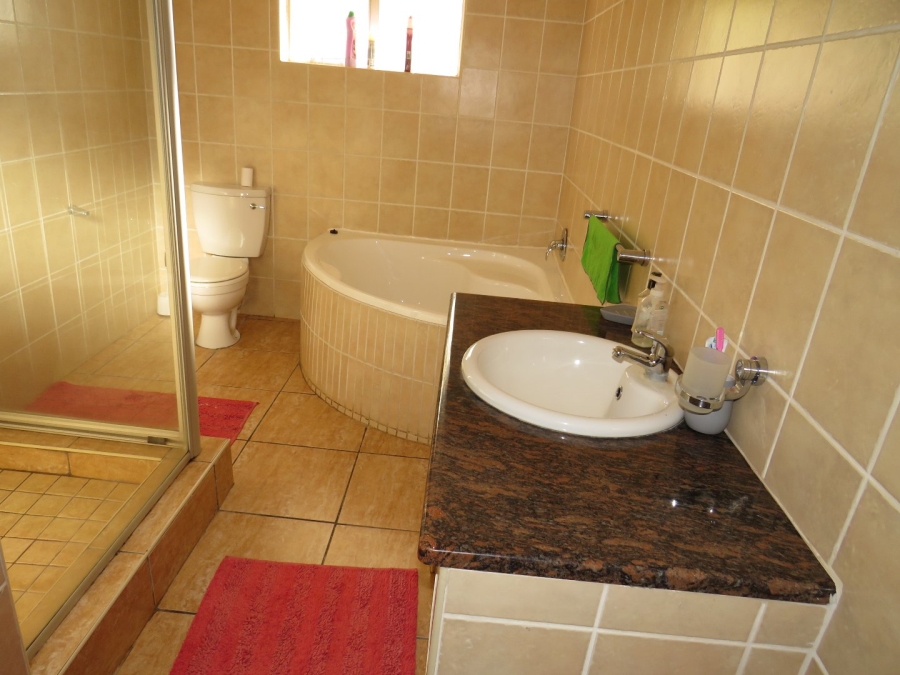 4 Bedroom Property for Sale in Murrayfield Gauteng