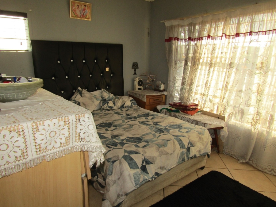 2 Bedroom Property for Sale in Suideroord Gauteng