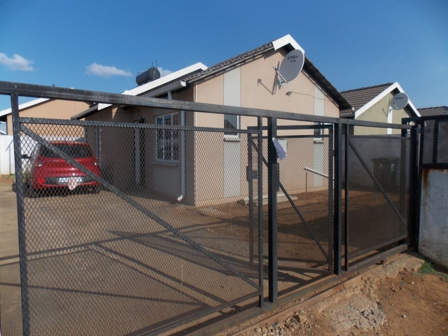 2 Bedroom Property for Sale in Windmill Park Gauteng