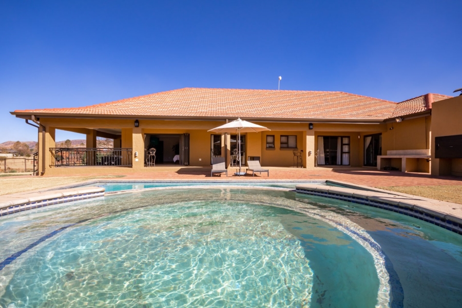 5 Bedroom Property for Sale in Honingklip A H Gauteng