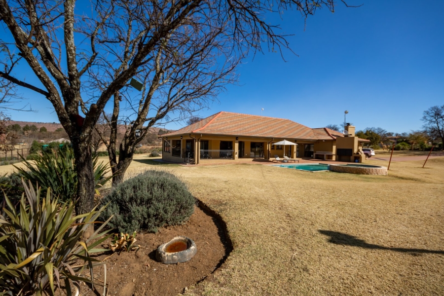 5 Bedroom Property for Sale in Honingklip A H Gauteng