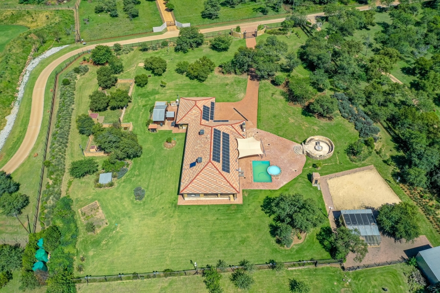 5 Bedroom Property for Sale in Honingklip A H Gauteng