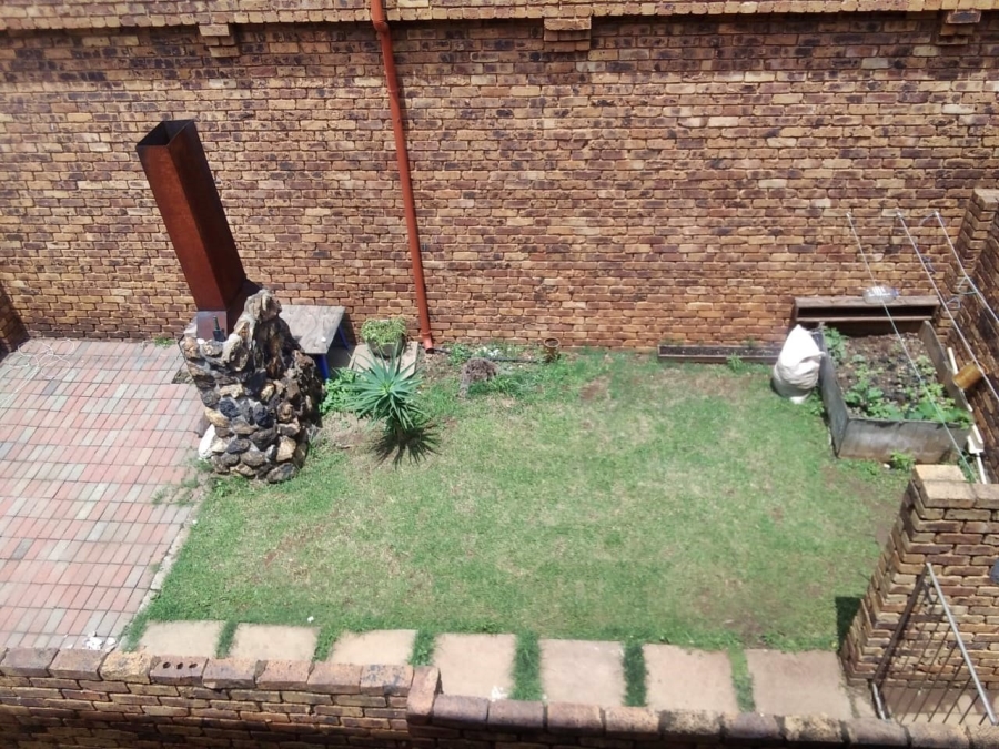 2 Bedroom Property for Sale in Centurion Central Gauteng