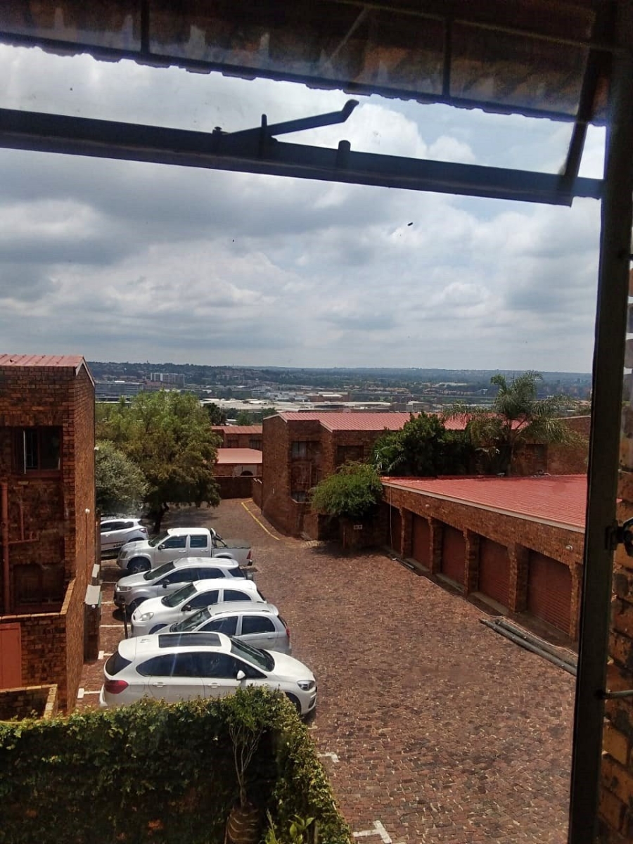 2 Bedroom Property for Sale in Centurion Central Gauteng