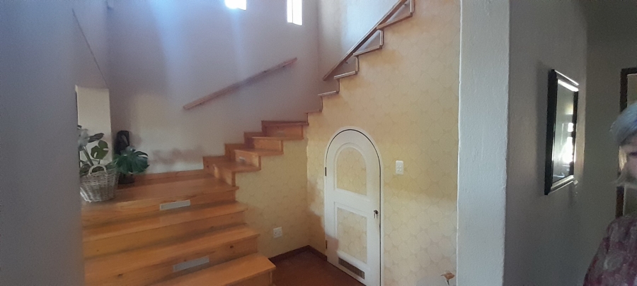 5 Bedroom Property for Sale in Rietfontein Gauteng