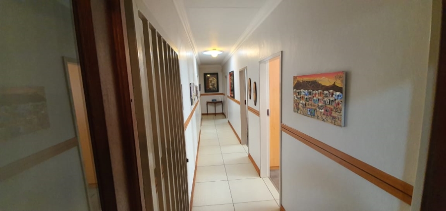 8 Bedroom Property for Sale in Flora Park Gauteng