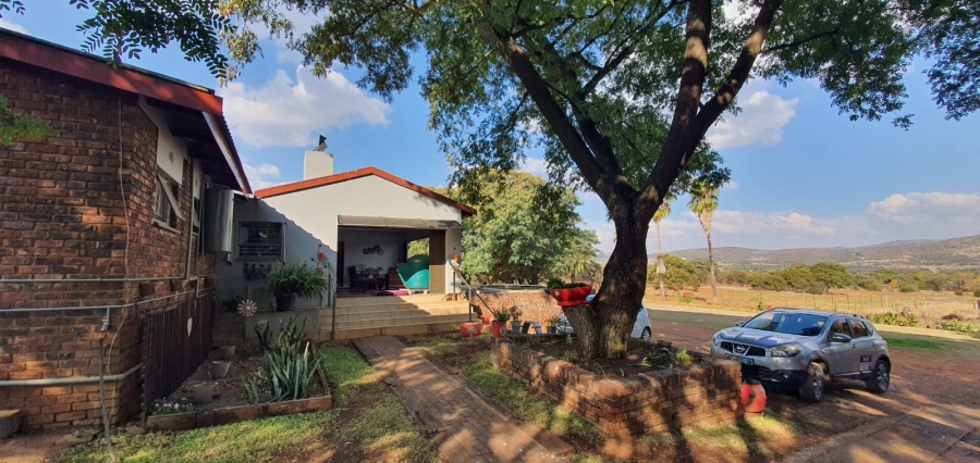 8 Bedroom Property for Sale in Flora Park Gauteng