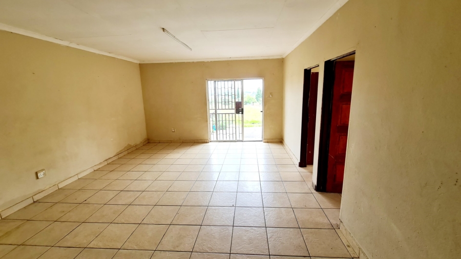 Commercial Property for Sale in Mnandi Gauteng