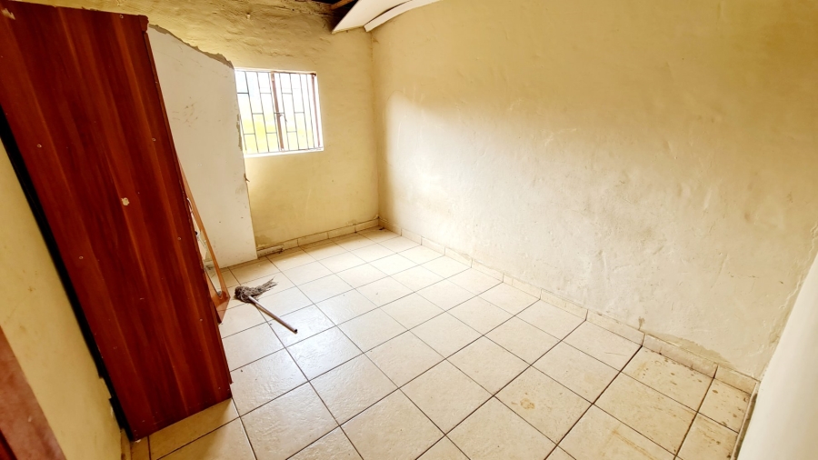 Commercial Property for Sale in Mnandi Gauteng