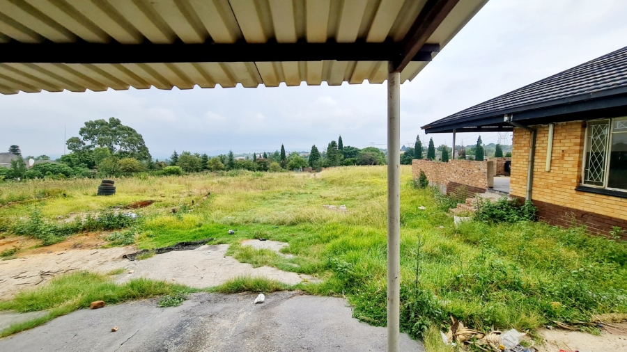 Commercial Property for Sale in Mnandi Gauteng