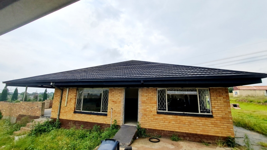 Commercial Property for Sale in Mnandi Gauteng