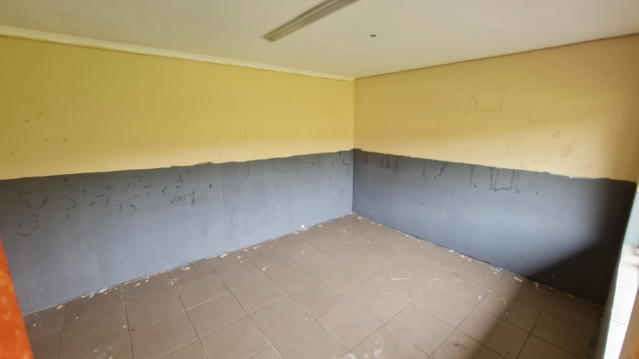 Commercial Property for Sale in Mnandi Gauteng