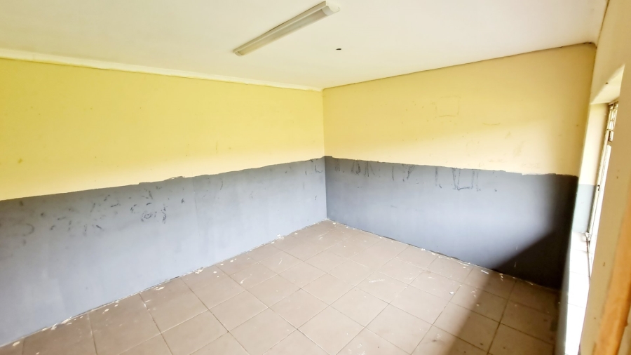 Commercial Property for Sale in Mnandi Gauteng