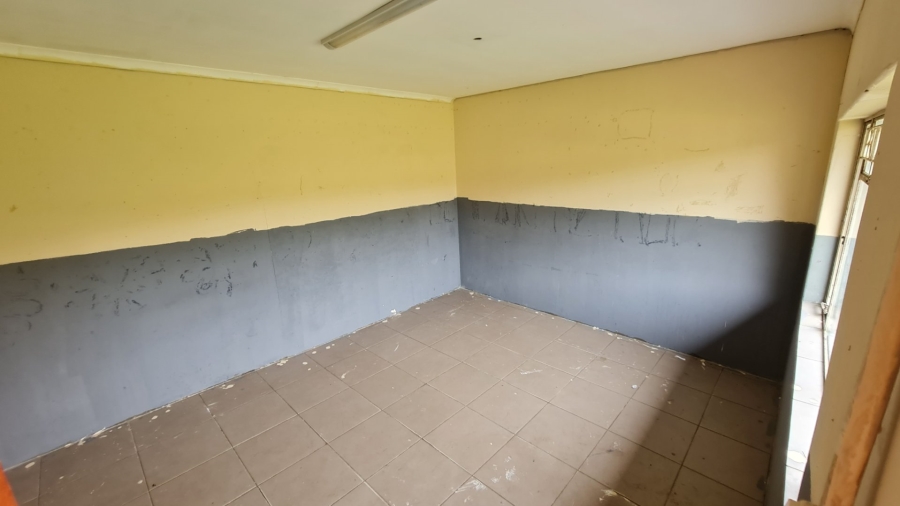 Commercial Property for Sale in Mnandi Gauteng