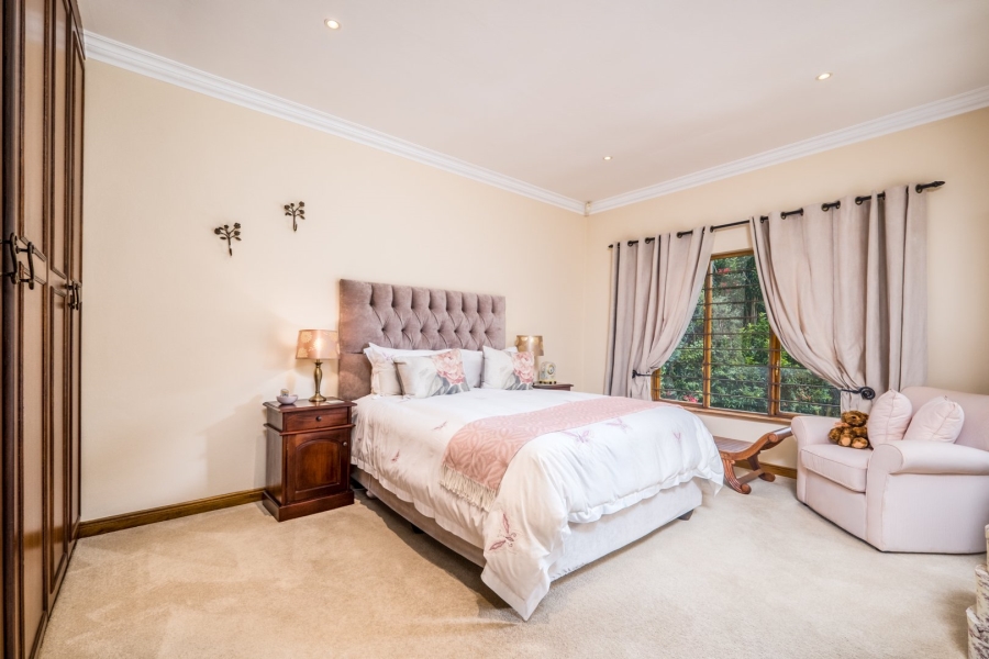 8 Bedroom Property for Sale in North Riding AH Gauteng