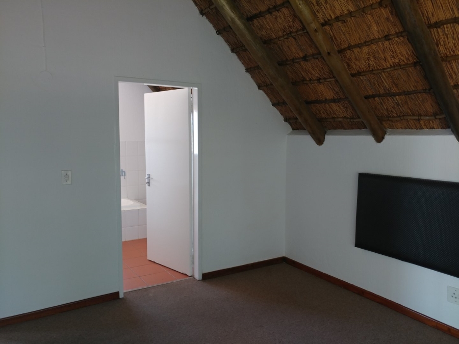 8 Bedroom Property for Sale in North Riding AH Gauteng