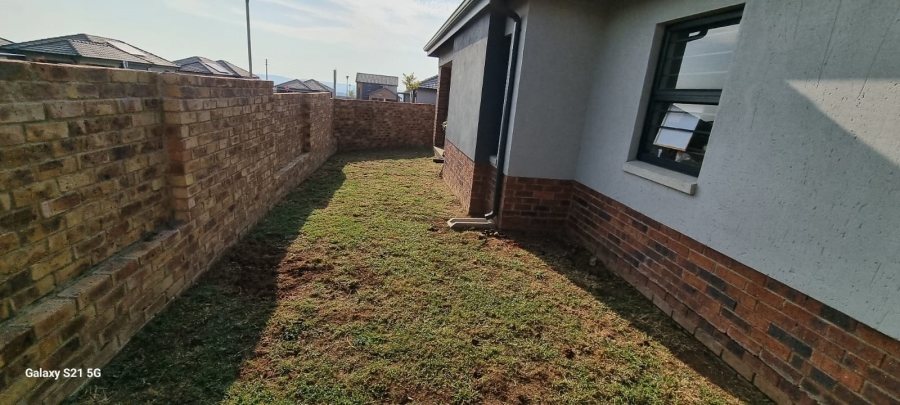 2 Bedroom Property for Sale in Lion Pride Gauteng