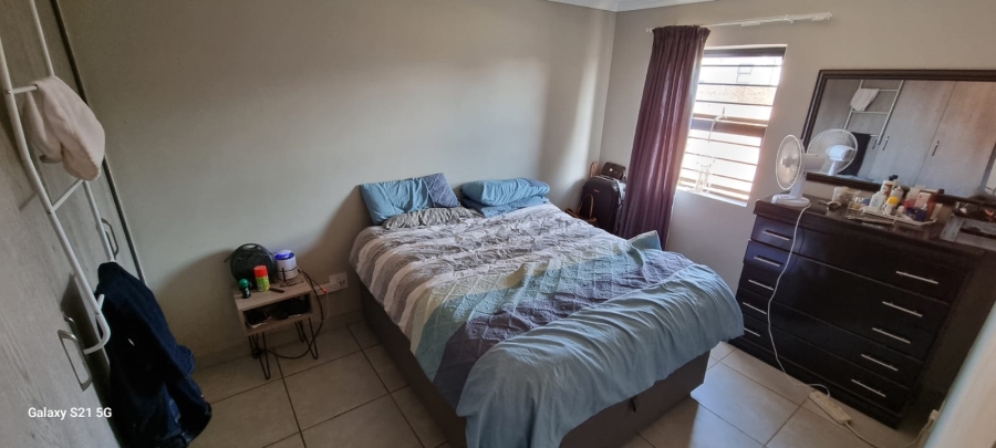 2 Bedroom Property for Sale in Lion Pride Gauteng