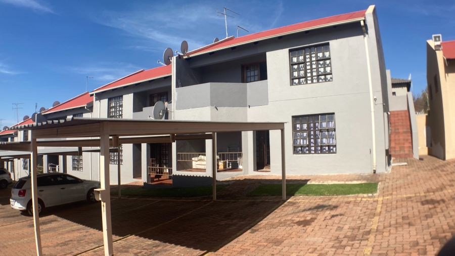 2 Bedroom Property for Sale in Ferndale Gauteng