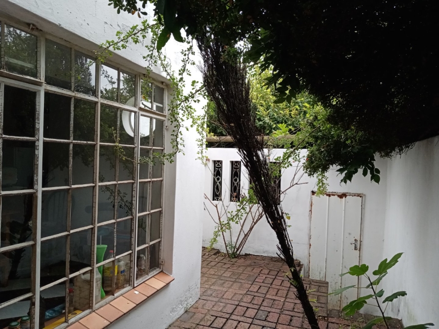 2 Bedroom Property for Sale in Westdene Gauteng