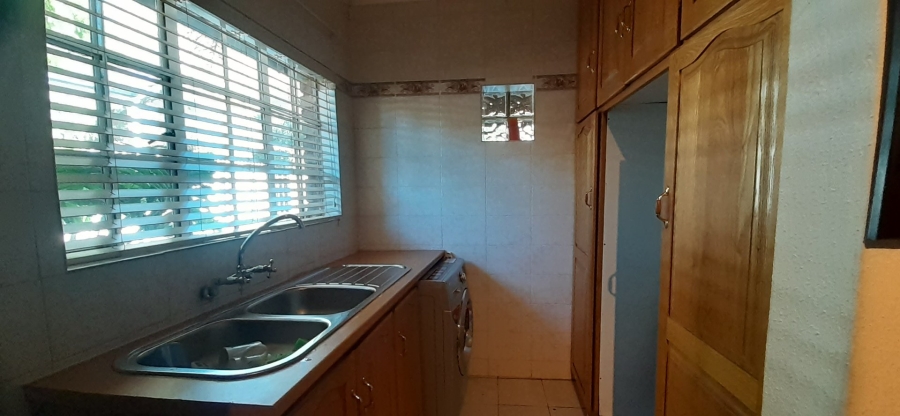 4 Bedroom Property for Sale in Heuweloord Gauteng