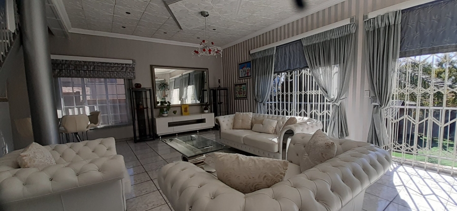 4 Bedroom Property for Sale in Heuweloord Gauteng