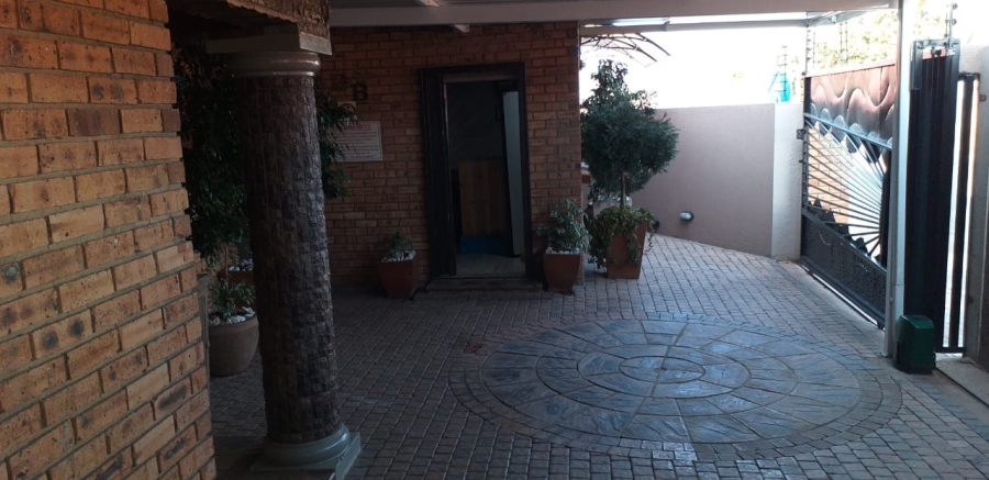 15 Bedroom Property for Sale in Klipspruit Gauteng