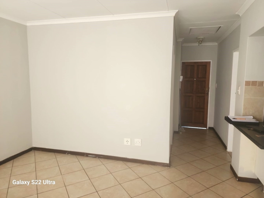 2 Bedroom Property for Sale in Noordwyk Gauteng