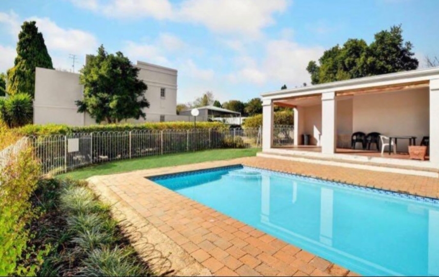 2 Bedroom Property for Sale in Douglasdale Gauteng