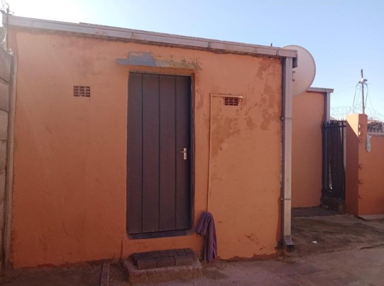 9 Bedroom Property for Sale in Brixton Gauteng