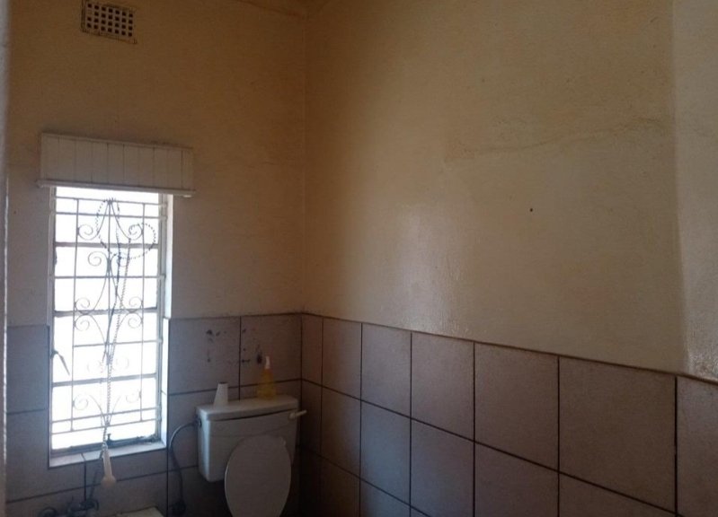 9 Bedroom Property for Sale in Brixton Gauteng