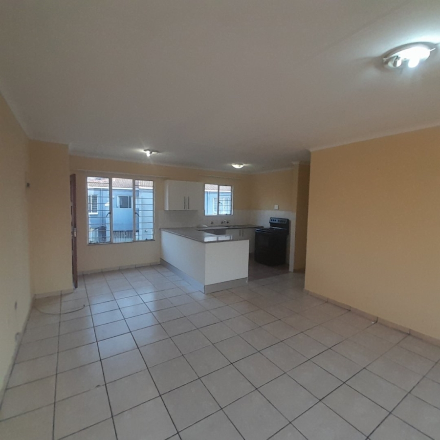 To Let 3 Bedroom Property for Rent in Radiokop Gauteng