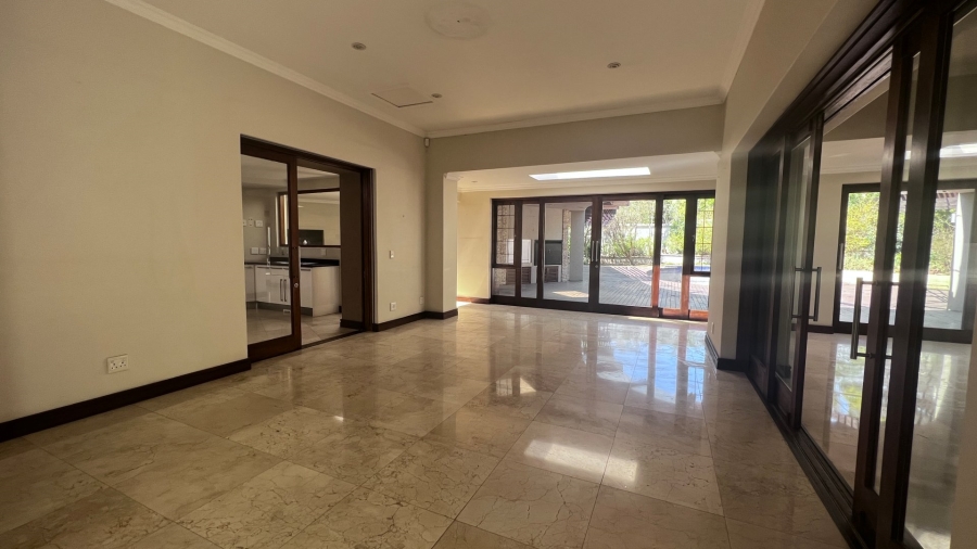 5 Bedroom Property for Sale in Hurlingham Gauteng