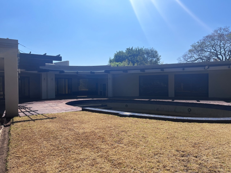 5 Bedroom Property for Sale in Hurlingham Gauteng