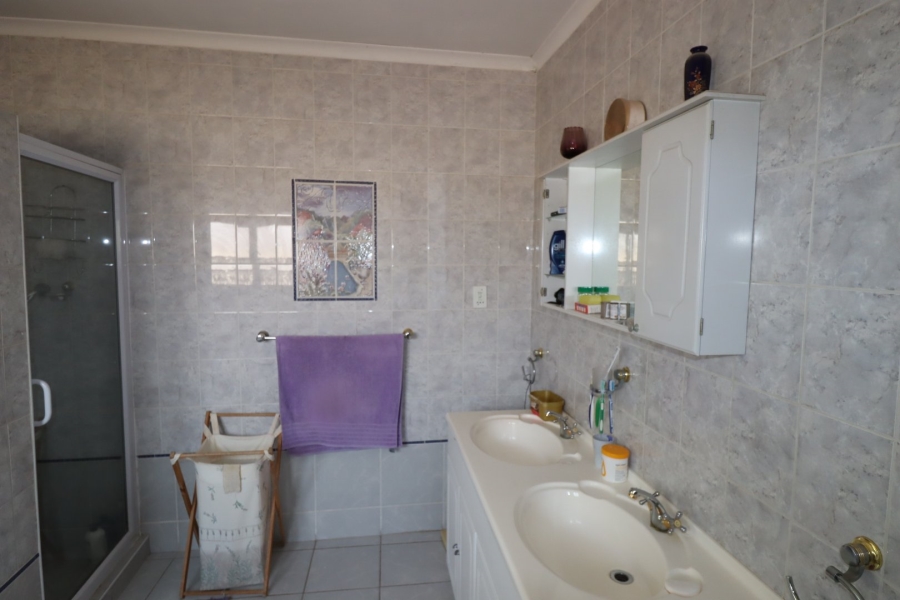 3 Bedroom Property for Sale in Pebble Rock Golf Village Gauteng