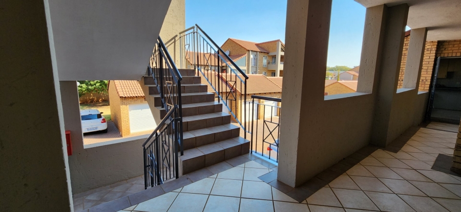 2 Bedroom Property for Sale in Boardwalk Villas Gauteng