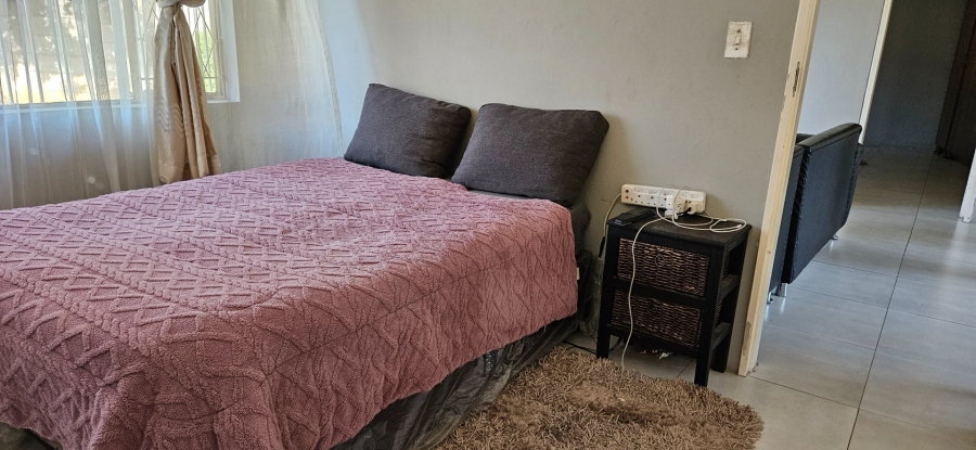 5 Bedroom Property for Sale in Crystal Park Gauteng