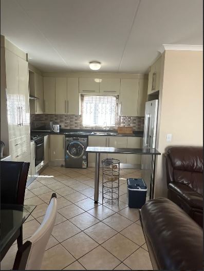 4 Bedroom Property for Sale in Blue Hills Gauteng