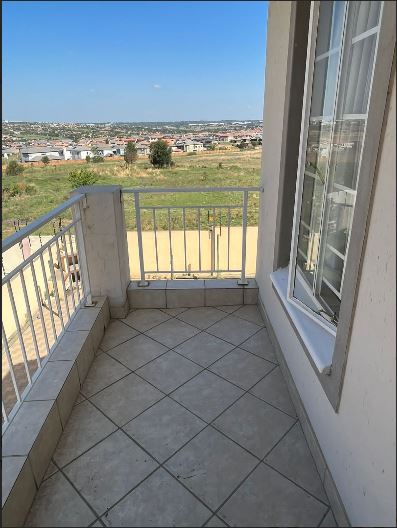 4 Bedroom Property for Sale in Blue Hills Gauteng