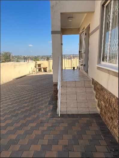 4 Bedroom Property for Sale in Blue Hills Gauteng